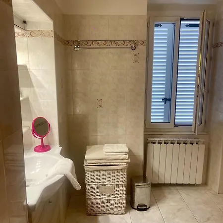 Authentique Maison Au Coeur Du Village 5mn Plages Homestay szállás